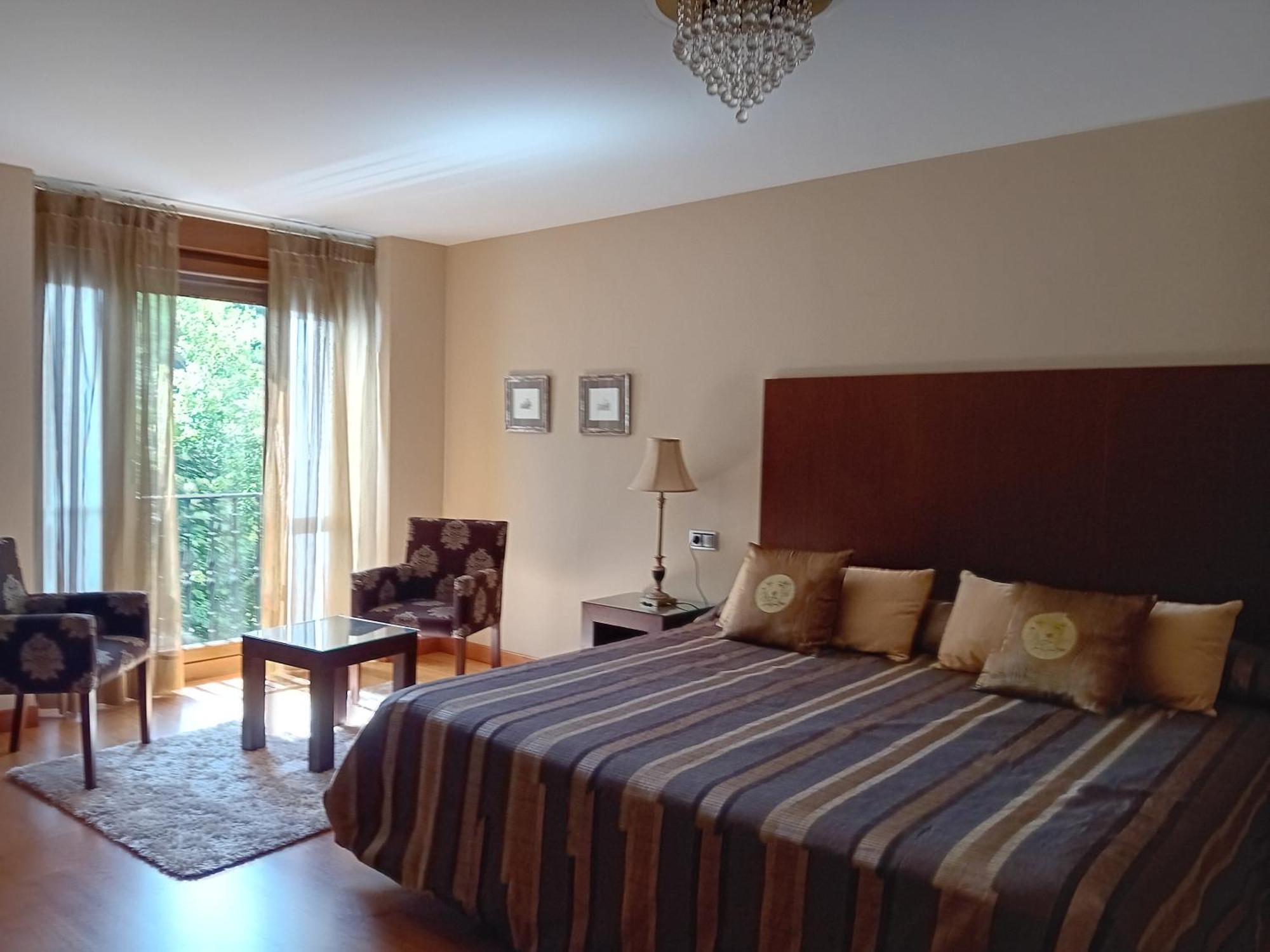 Picos De Europa Suites And Rooms Турьено Экстерьер фото